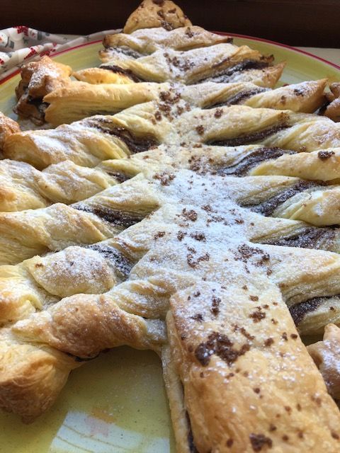 Albero Di Natale Pasta Sfoglia E Nutella.Alberello Di Sfoglia Con Nutella Luisa In Cucina